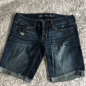 American Eagle Bermuda Shorts Size 4